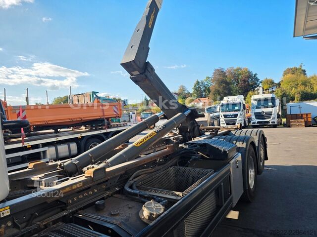 Крюковой мусоровоз SCANIA R500 V8 / Manual / TOP ZUSTAND / German