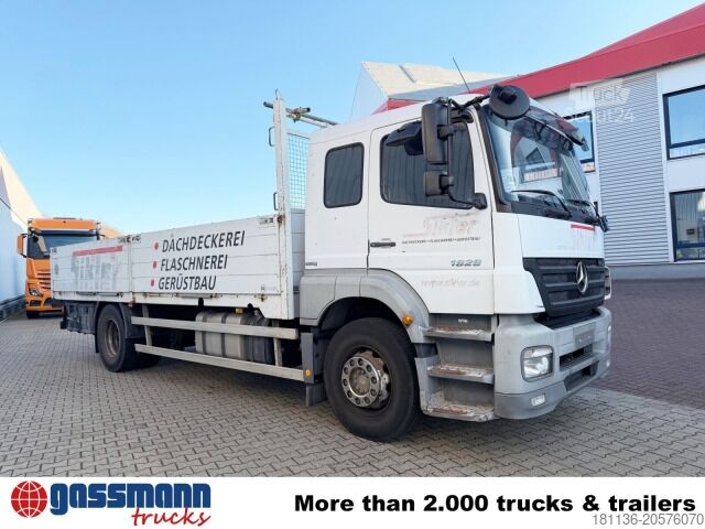 Camión de plataforma Mercedes-Benz Axor 1829 L 4x2, 6-Sitzer