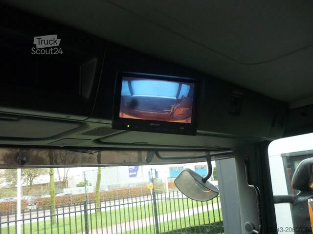 Veículo de recolha de resíduos Scania P320 6x2-4 Garbage box Zoeller Medium XXL 23m3