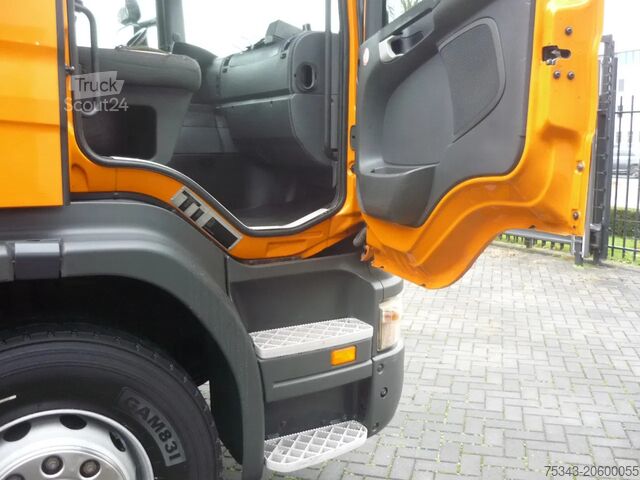 Veículo de recolha de resíduos Scania P320 6x2-4 Garbage box Zoeller Medium XXL 23m3