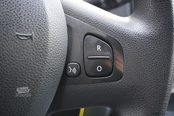 Varebil Renault Trafic 2.0 dCi 120PK EURO 6 - Airco - Navi - Cr...