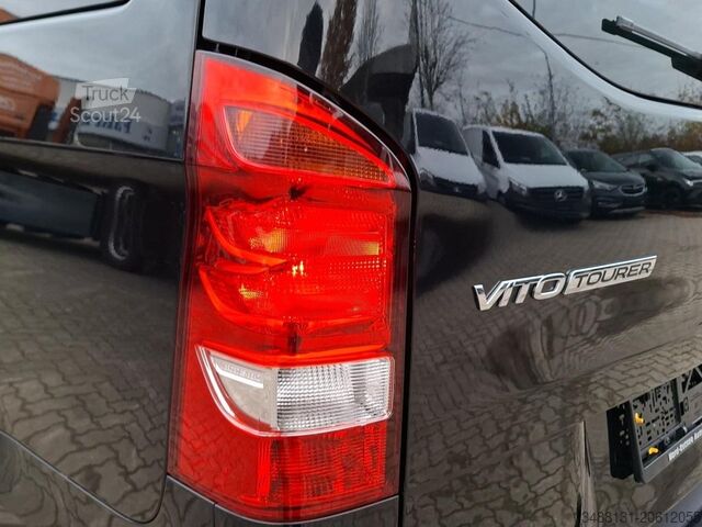Minibus Mercedes-Benz VITO 116 TOURER NEUES MODELL AHK 2,5t KAM MBUX