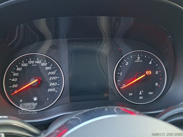 Minibus Mercedes-Benz VITO 116 TOURER NEUES MODELL AHK 2,5t NAVI MBUX