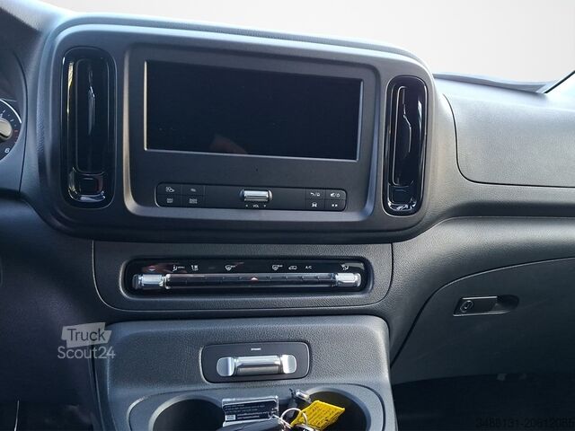 Minibus Mercedes-Benz VITO 116 TOURER NEUES MODELL AHK 2,5t NAVI MBUX