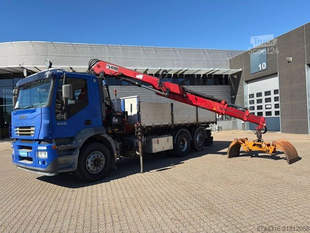 Кран, змонтований на вантажівці IVECO Stralis 260S40