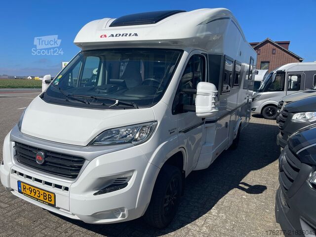 Halv-integral Adria 670 DC Matrix plus