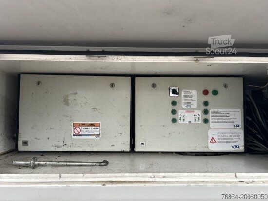 Nízkoložný návěs  VAN ECK PT3ZI DOPPELDECKER, KüHLKOFFERAUFLIEGER, CARRIER VECTOR 1850,