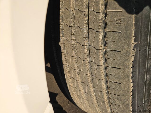 Standardní tahač SCANIA R 500