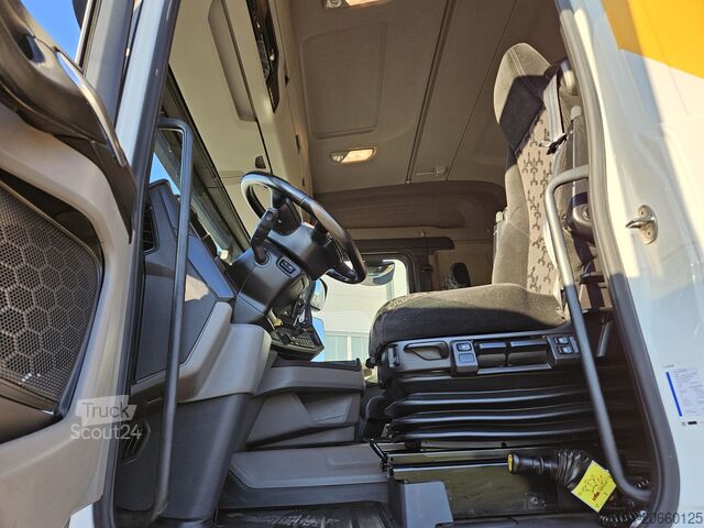 Standardní tahač SCANIA R 500