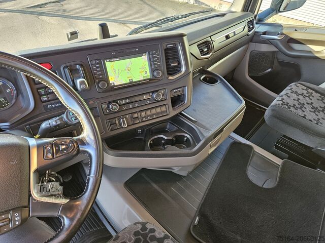 Standardní tahač SCANIA R 500