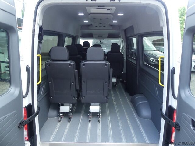 Minibus Volkswagen Crafter Kasten 35 Kombi 4Motion 9SITZER/AHK/KAM