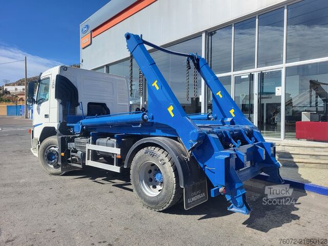 Camion Portacontenedores Volvo FM D380