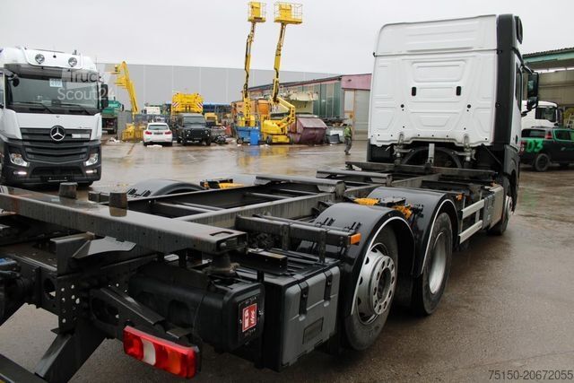 Mainomas kėbulo sunkvežimis MERCEDES-BENZ 2540 6x2 (kein 2542 2545) Fahrschule Nr.: 860