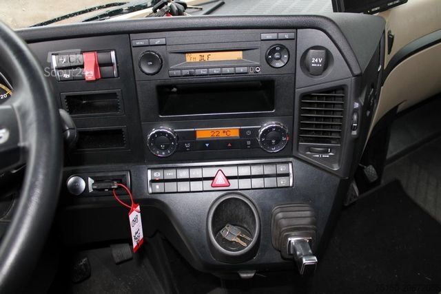 Mainomas kėbulo sunkvežimis MERCEDES-BENZ 2540 6x2 (kein 2542 2545) Fahrschule Nr.: 860