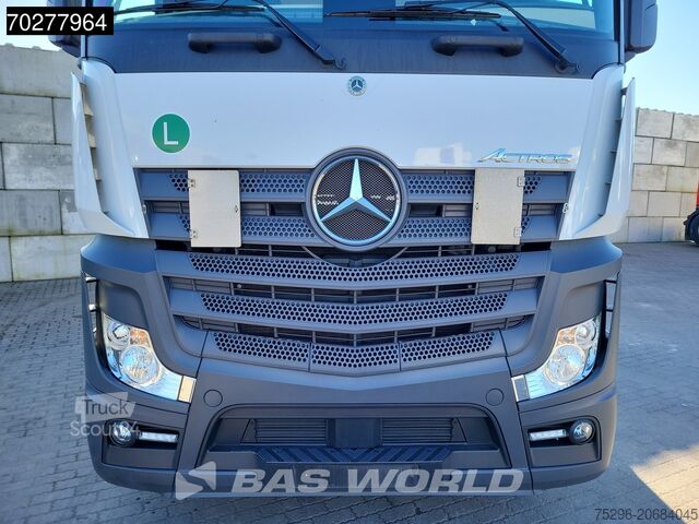 Standaard trekker Mercedes Actros 1851 Actros 4X2 BigSpace 2x Tanks