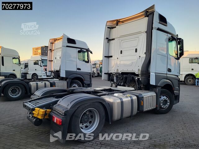 Standaard trekker Mercedes Actros 1851 Actros 4X2 BigSpace 2x Tanks