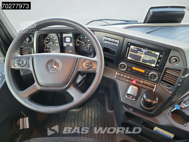 Standaard trekker Mercedes Actros 1851 Actros 4X2 BigSpace 2x Tanks