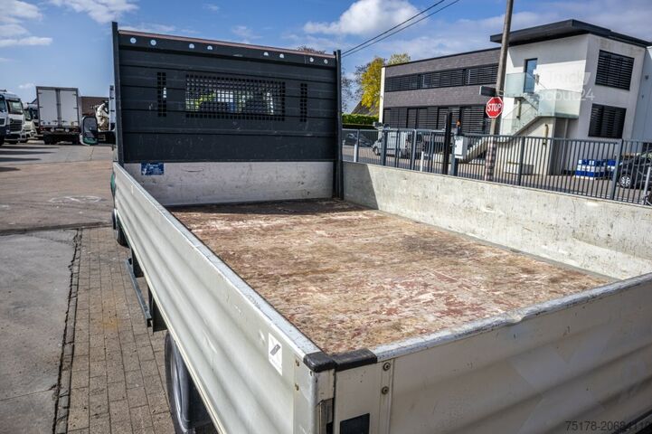 Платформенный фургон с двойной кабиной MERCEDES SPRINTER 513 CDI - DOKA