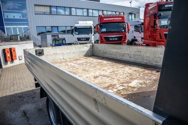 Платформенный фургон с двойной кабиной MERCEDES SPRINTER 513 CDI - DOKA