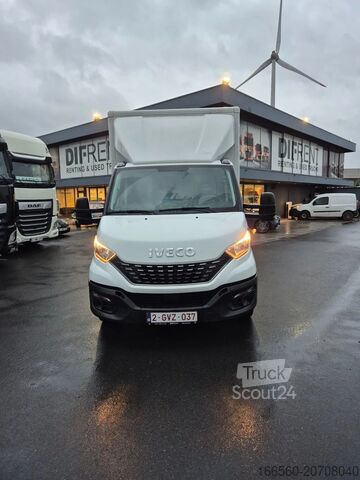 Camión caja Iveco DAILY 35 S 14 A8
