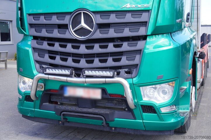 Платформа зі стійками Mercedes-Benz Arocs 3563 8 × 4 / 630 HP /steered axle