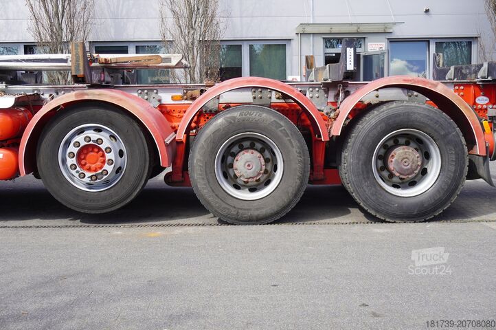 Платформа зі стійками Mercedes-Benz Arocs 3563 8 × 4 / 630 HP /steered axle