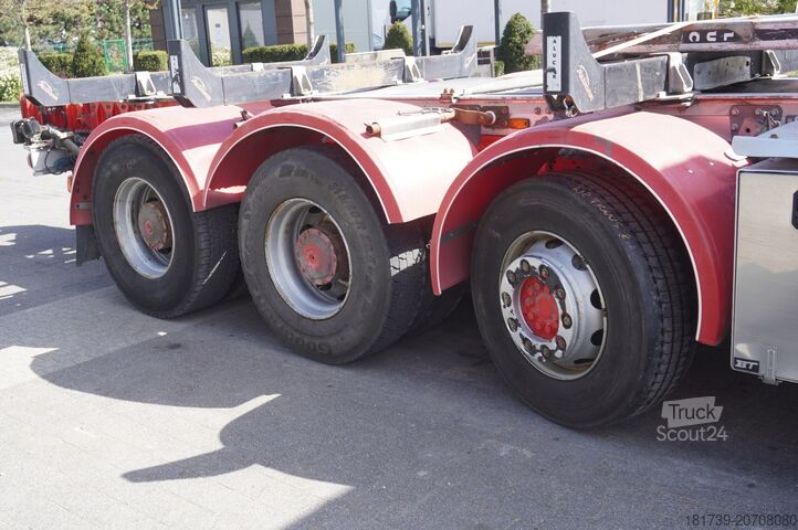 Платформа зі стійками Mercedes-Benz Arocs 3563 8 × 4 / 630 HP /steered axle