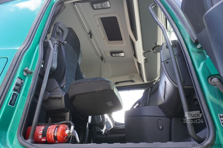 Платформа зі стійками Mercedes-Benz Arocs 3563 8 × 4 / 630 HP /steered axle