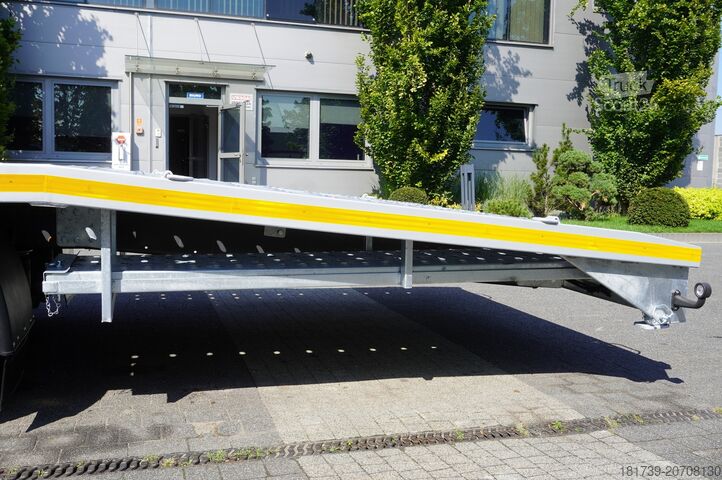 Kranaufbau Renault D12 / New galvanized tow truck superstru