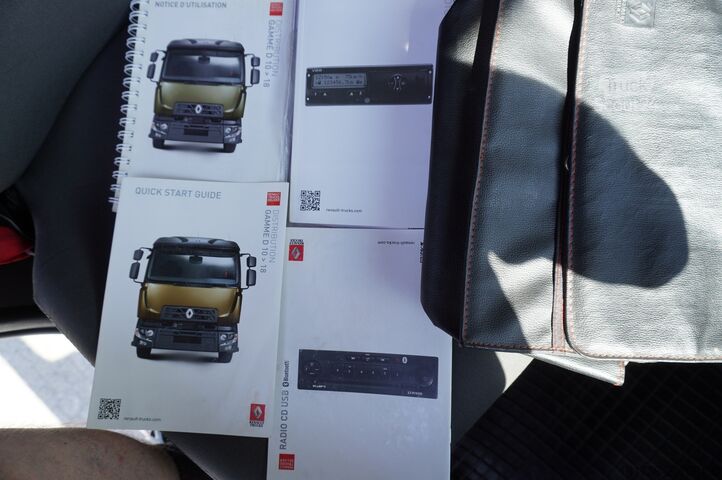 Kranaufbau Renault D12 / New galvanized tow truck superstru