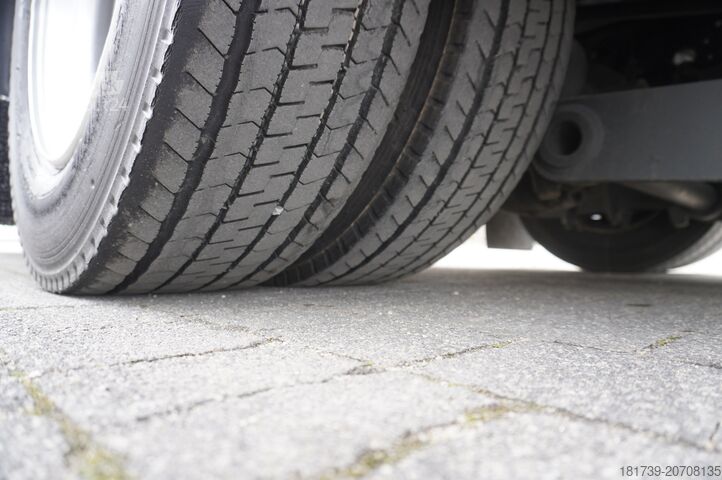 Tow truck Mercedes-Benz Atego 1224 / New galvanized tow truck