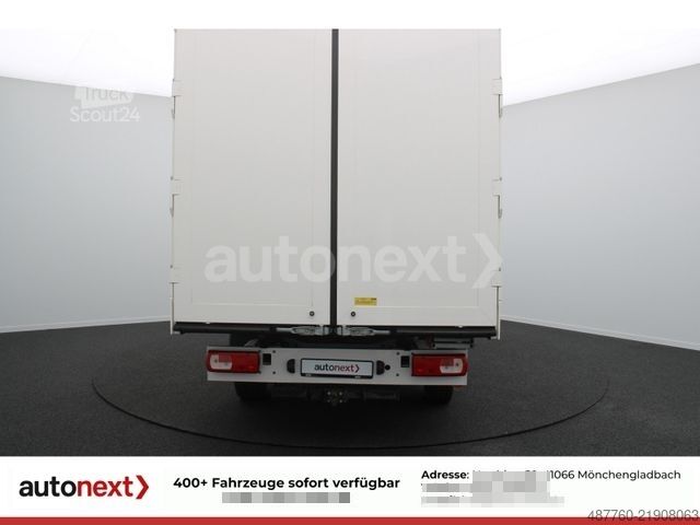 Dubă cu caroserie tip cutie VOLKSWAGEN Crafter 35 *AHK 3,5t* 1.HAND+KAMERA+NAVI (1421)