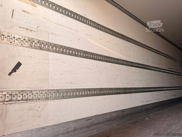 Furgona puspiekabe KRONE SZ - Mega Koffer mit Rampenhalterung