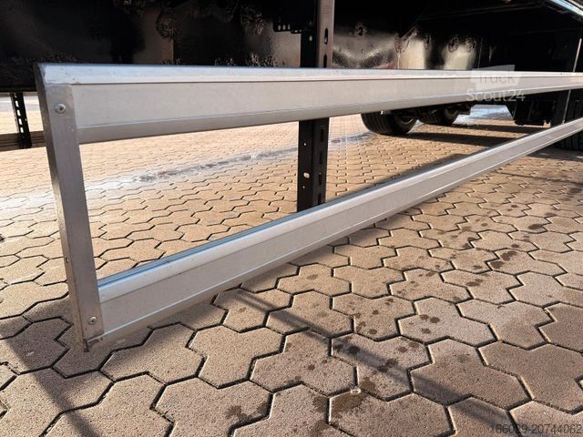 Furgona puspiekabe KRONE SZ - Mega Koffer mit Rampenhalterung