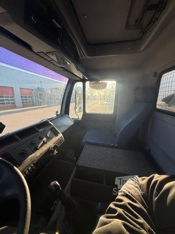 Kamyon üzerine monteli vinç MAN LE 18.280 Pritsche mit HIAB 133 K PRO/HIPRO Kran