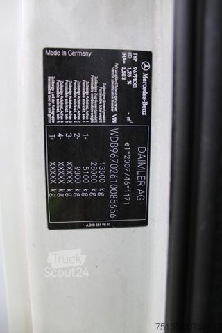 LKW mit Getränkeaufbau MERCEDES-BENZ 1330 4x2 BL - Schwenkwand - Nr.: 656