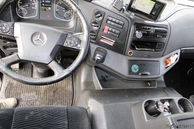 LKW mit Getränkeaufbau MERCEDES-BENZ 1330 4x2 BL - Schwenkwand - Nr.: 656