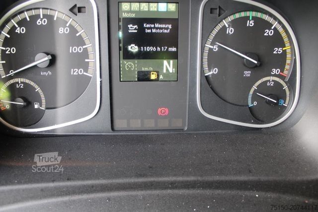 LKW mit Getränkeaufbau MERCEDES-BENZ 1330 4x2 BL - Schwenkwand - Nr.: 656