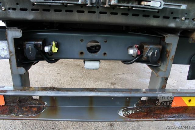 LKW mit Pritsche & Plane VOLVO FL 210 4x2 BL - Edscha fähig - Nr.: 451