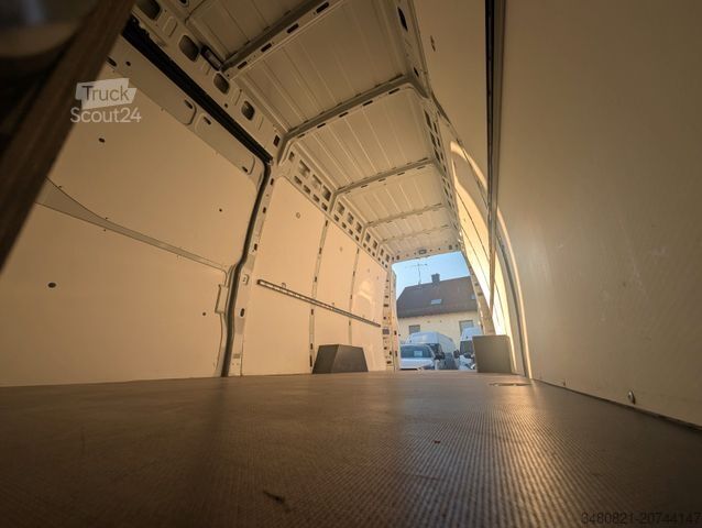 Dodávka s vysokou strechou IVECO DAILY 35S18V L4H3 *TOP ZUSTAND* *AUTOMATIK* XXXL