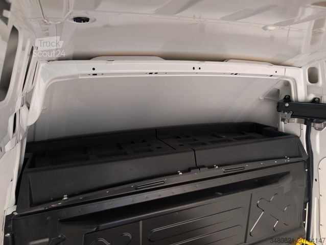 Dodávka s vysokou strechou IVECO DAILY 35S18V L4H3 *TOP ZUSTAND* *AUTOMATIK* XXXL