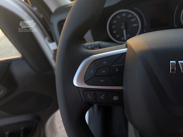 Dodávka s vysokou strechou IVECO DAILY 35S18V L4H3 *TOP ZUSTAND* *AUTOMATIK* XXXL