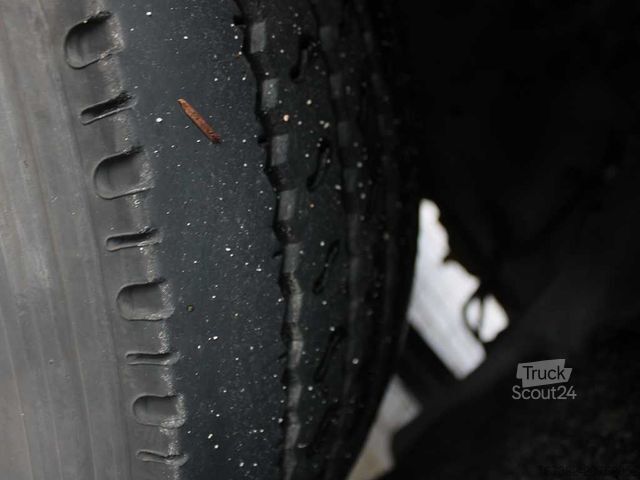 Platformas kravas automašīna ar tentu DAF LF 280 FA, SLEEPING CABIN, TRANSIT SET + PANAV