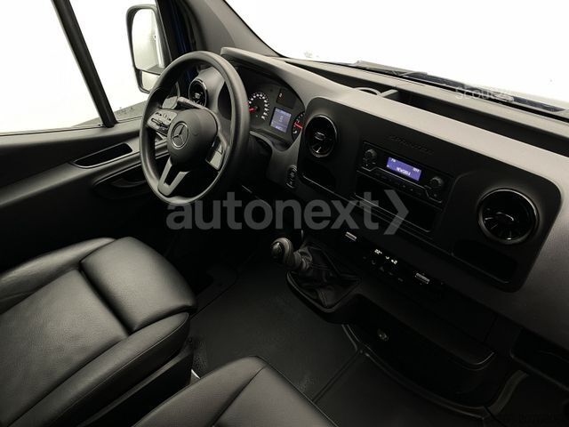 Camion bâché MERCEDES-BENZ Sprinter 319 V6 *Pritsche+Plane* TOP ZUSTAND!