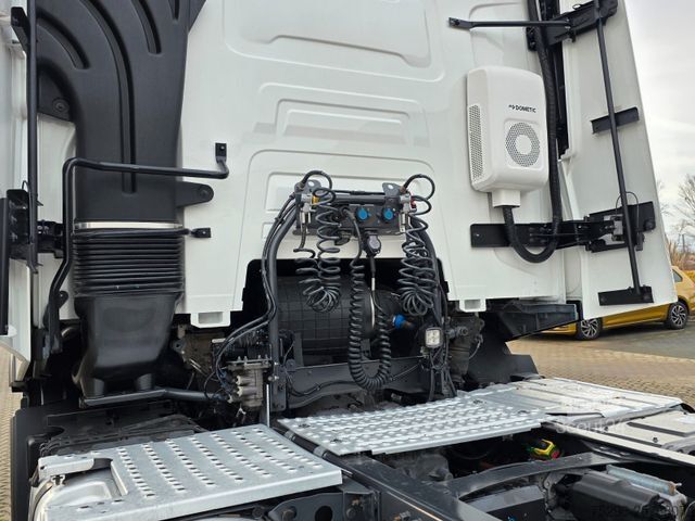 Standart çekici ünitesi RENAULT T520 / Kipphydraulik / Nebenabtrieb / 6E