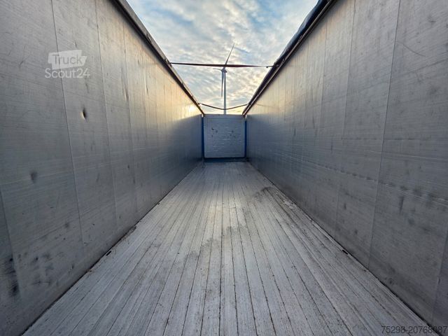 Ημιρυμουλκούμενο με κινούμενο δάπεδο KNAPEN K100