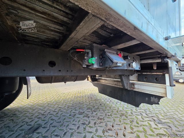 Ημιρυμουλκούμενο με κινούμενο δάπεδο KNAPEN K100