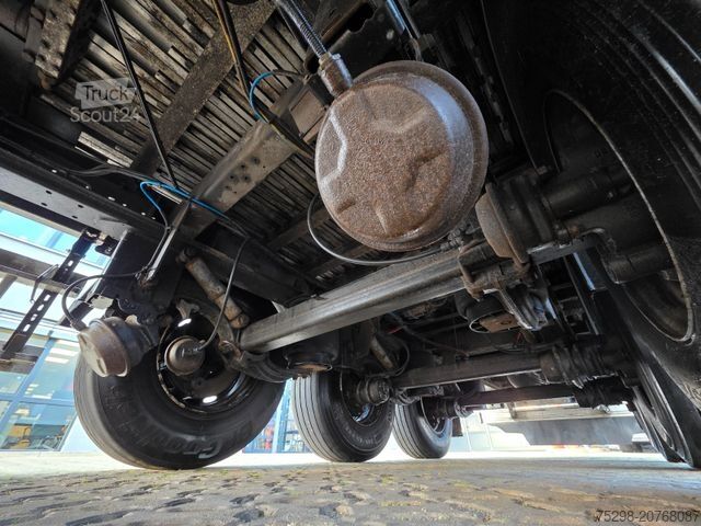 Ημιρυμουλκούμενο με κινούμενο δάπεδο KNAPEN K100