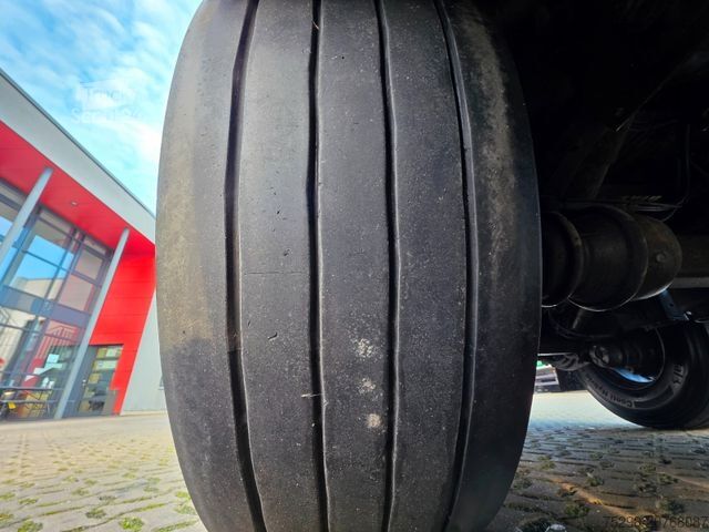 Ημιρυμουλκούμενο με κινούμενο δάπεδο KNAPEN K100