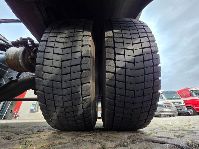 Camion con cassone intercambiabile IVECO Eurocargo 120E22 / Bootstransport